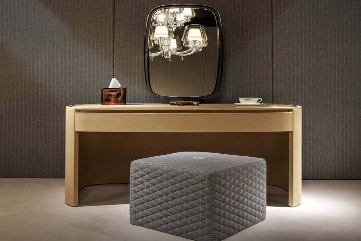 BE Harold lady desk with Todd ottoman